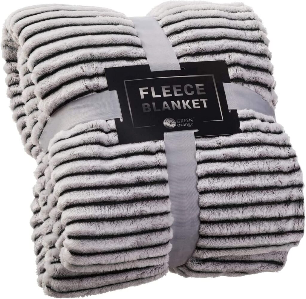 Fleece Throw Blanket for Couch. Amazon.com