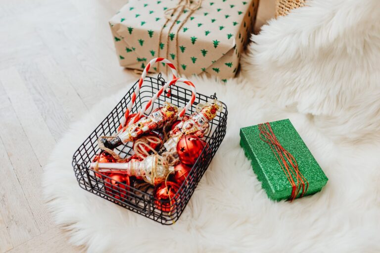 24 Best Christmas Gift Baskets for Special Ones On Your List